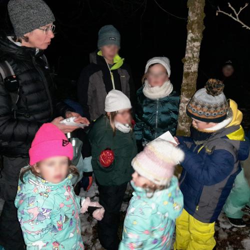 Sortie nocturne pour les élèves d'Uvernet-Fours © J. Rey / PnM