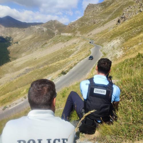 Opération conjointe de sensibilisation routière au col de la Bonette © Gendarmerie nationale