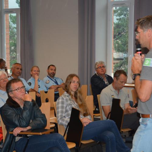 Une journée de sensibilisation et de formation aux enjeux de biodiversité et à la réglementation de survol des parcs nationaux © F. Breton / PnM