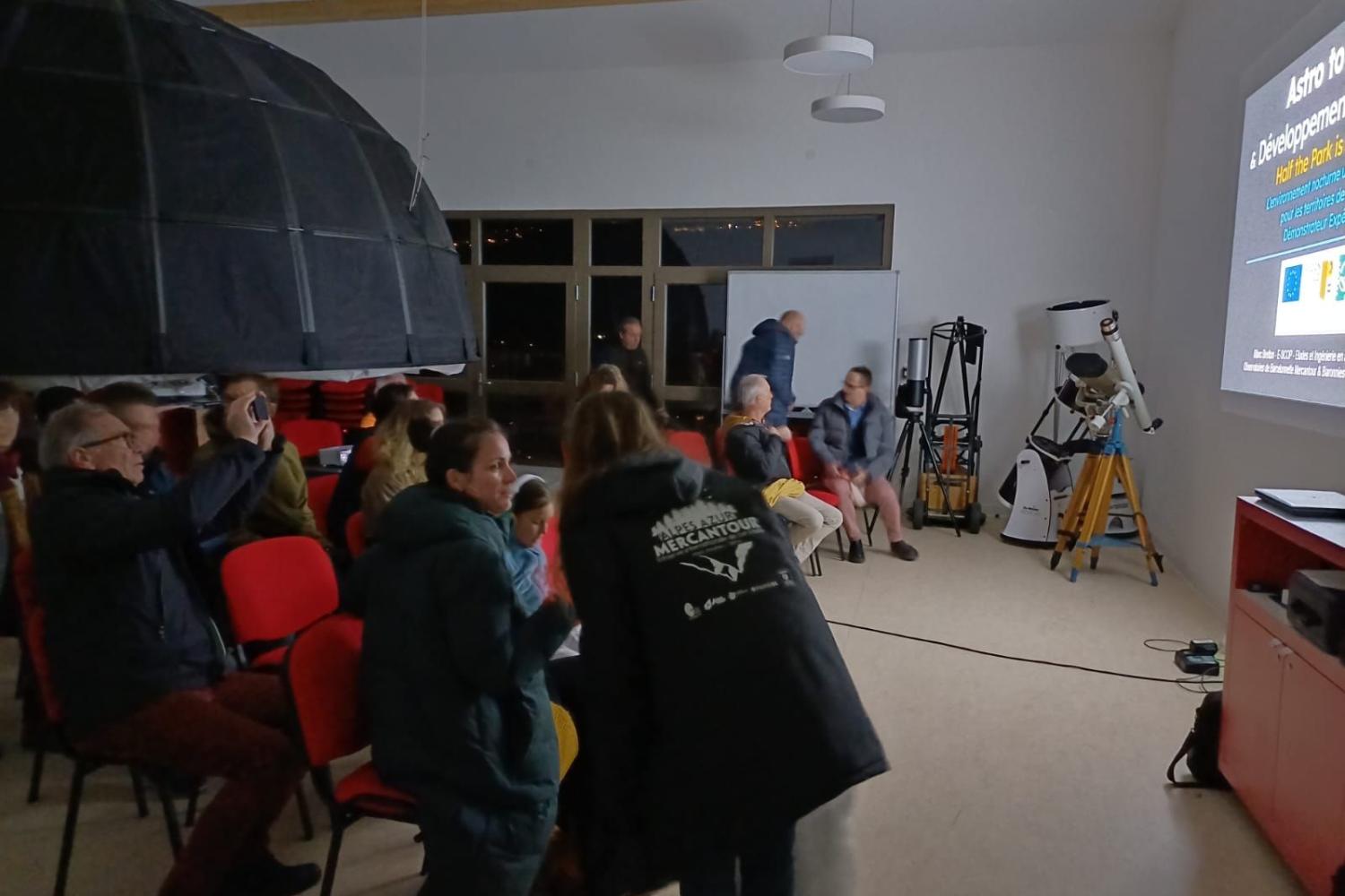 Le Parc invite « Acteurs éco en réseau » à l’Observatoire de Barcelonnette Mercantour © F. Chabre