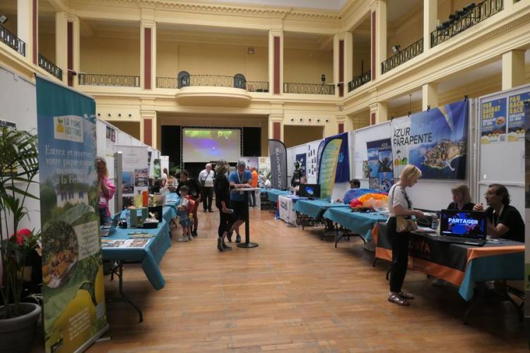 Salon du Tourisme et des Loisirs 2026_Menton - stands du Salon du tourisme